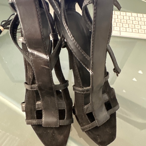 Gucci stilettos - Picture 1 of 5
